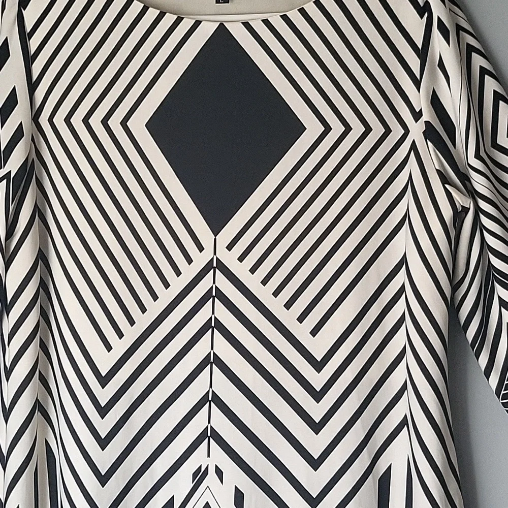 Tiana B  cream/black abstract print dress